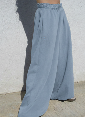 WIDE VERSATILE PANTS LIGHT BLUE