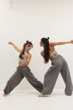 THE EVERYDAY PANTS  GRAY