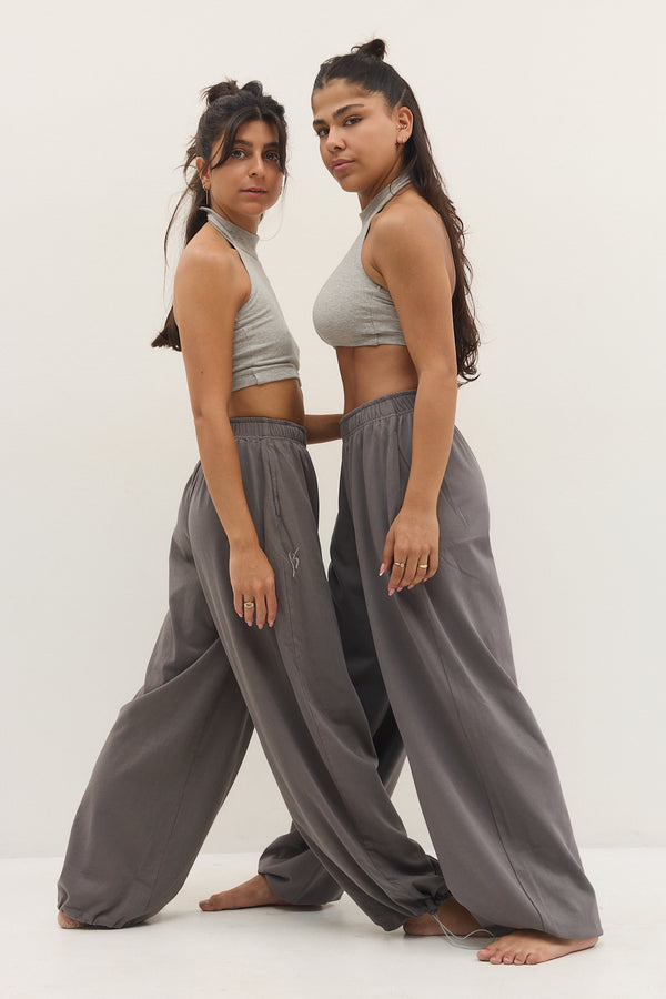 THE EVERYDAY PANTS  GRAY