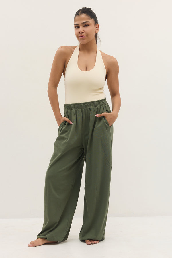 THE EVERYDAY PANTS OLIVE