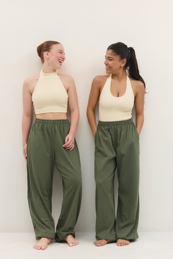 THE EVERYDAY PANTS OLIVE