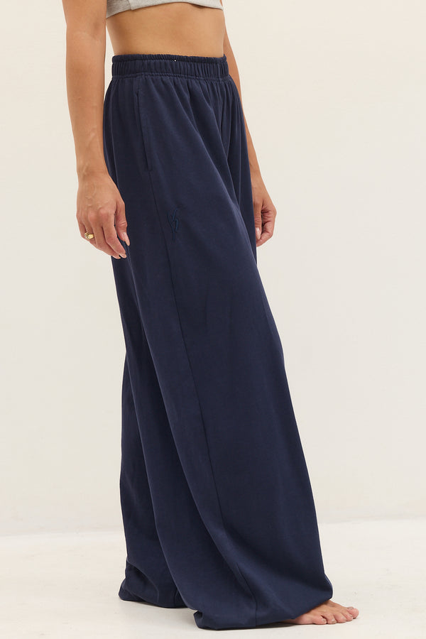 THE EVERYDAY PANTS NAVY