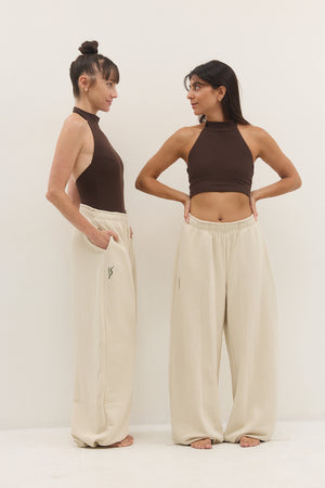 VERSATILE PANTS STONE