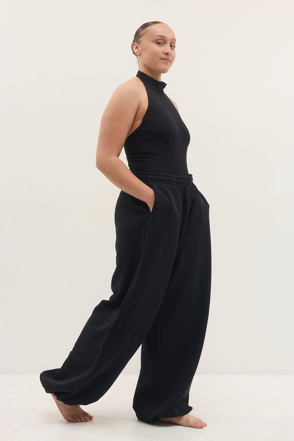 WIDE VERSATILE PANTS BLACK