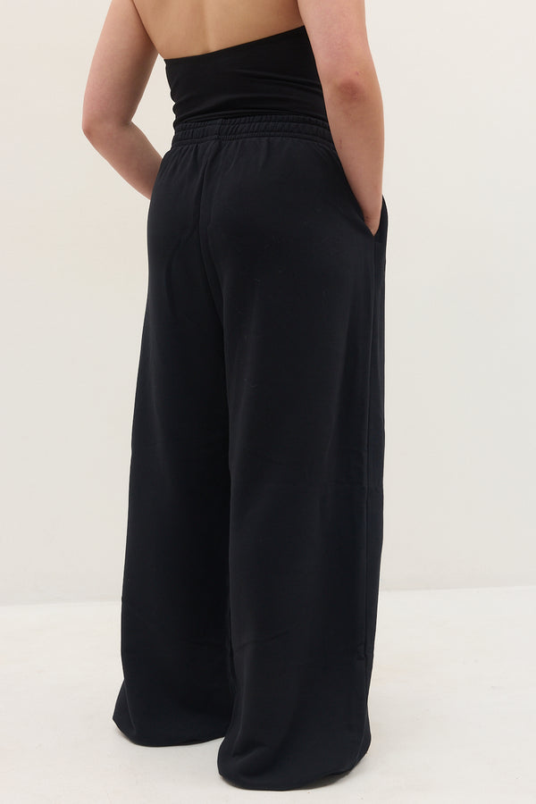 WIDE VERSATILE PANTS BLACK
