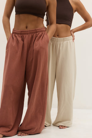 WIDE VERSATILE PANTS HAMRA