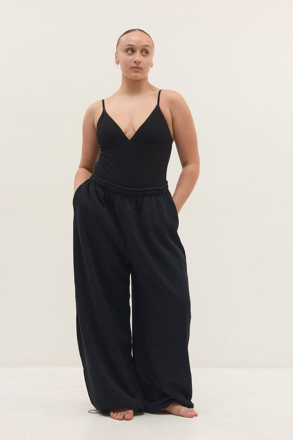 WIDE VERSATILE PANTS BLACK