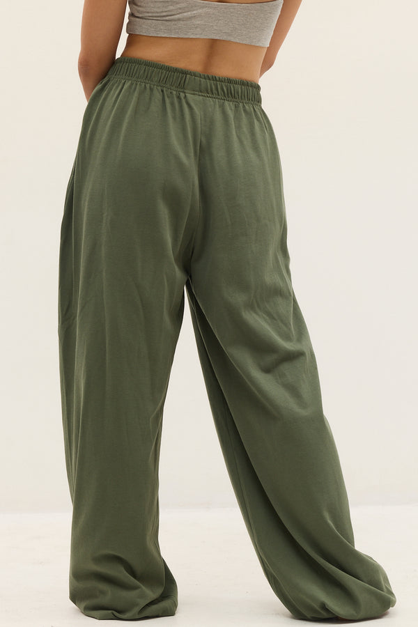THE EVERYDAY PANTS OLIVE