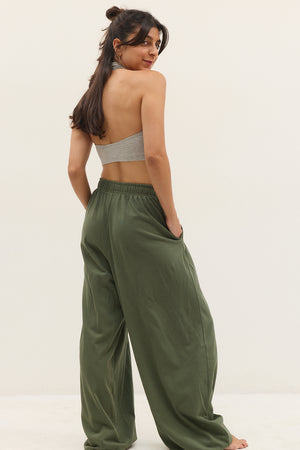 THE EVERYDAY PANTS OLIVE