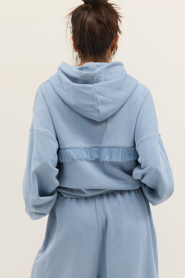 THE VERSATILE HOODIE LIGHT BLUE