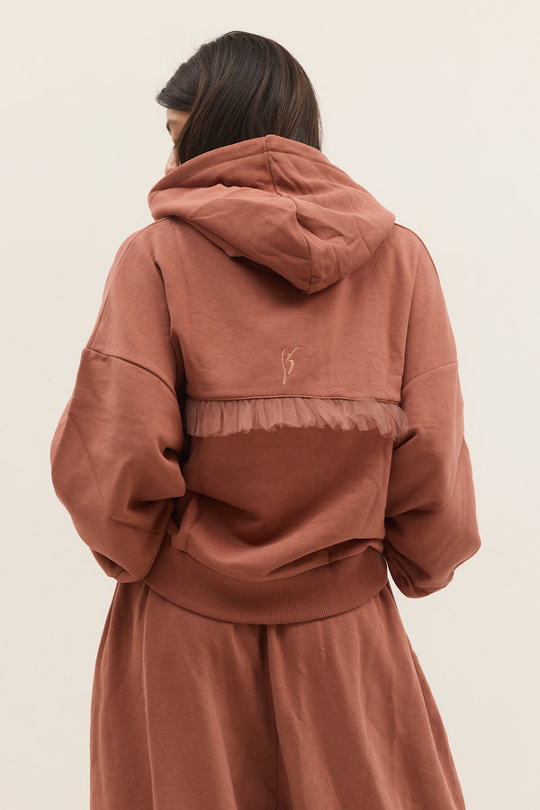 THE VERSATILE HOODIE HAMRA