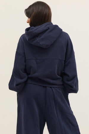 THE VERSATILE HOODIE NAVY